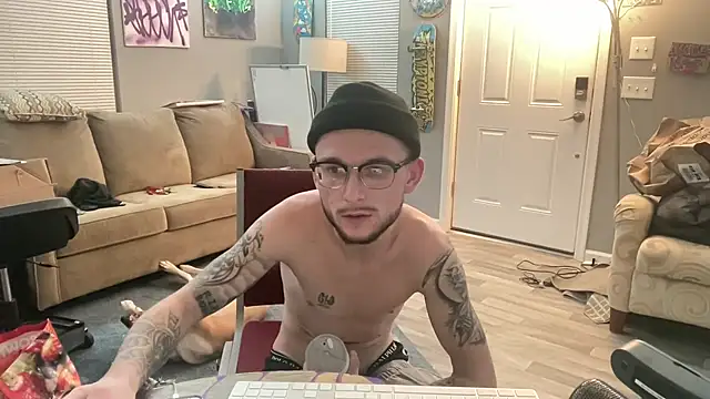 hungkubenski online show from January 15, 4:06 am