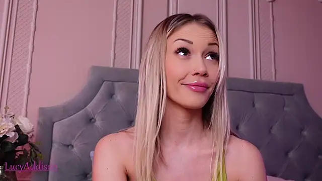 LucyAddison online show from November 9, 4:33 am