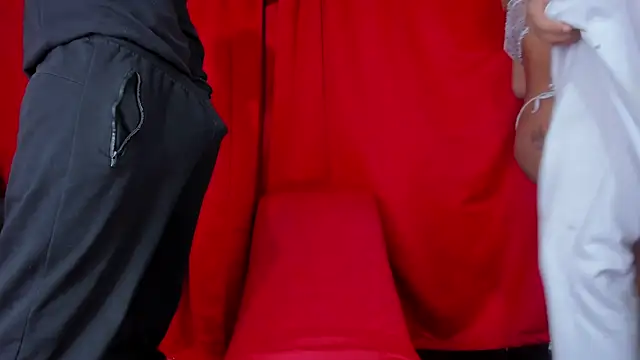 Extreme Team8 online show from February 8, 4:25 am