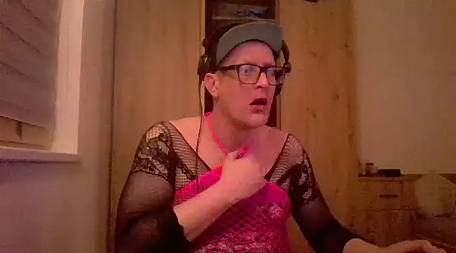 Bigthroaterboy online show from February 8, 11:13 pm