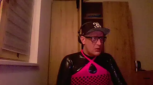 Bigthroaterboy online show from February 19, 9:03 pm