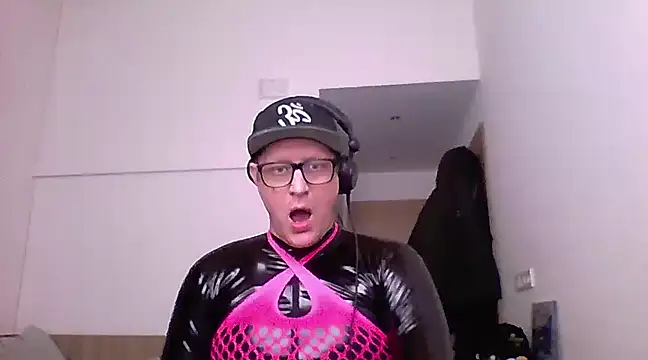 Bigthroaterboy online show from March 21, 10:17 am