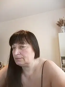 Women-pleasures online show from November 17, 8:20 am