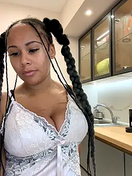 HaileyDiana online show from November 24, 12:27 pm