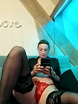 tatianasexymilf online show from November 30, 4:11 pm