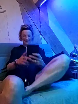 Snapshot of tatianasexymilf chatting on February 11, 8:36 pm tatianasexymilf online show from February 11, 8:36 pm