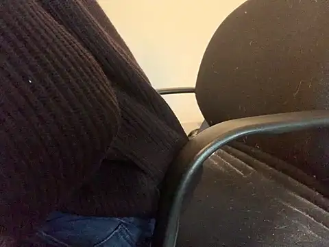 KendrickJiz online show from December 21, 2:02 pm