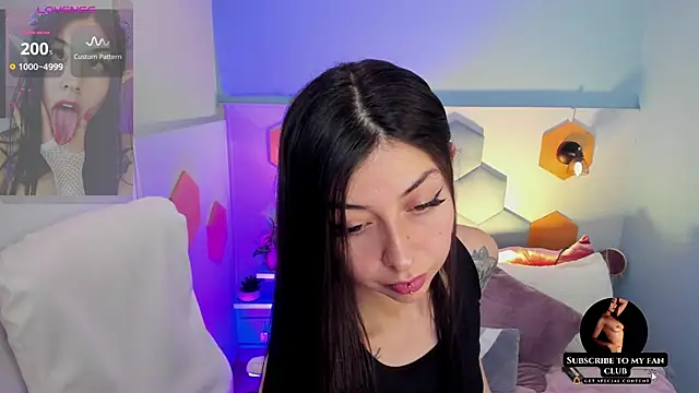 Melissa Koster online show from February 6, 10:43 pm