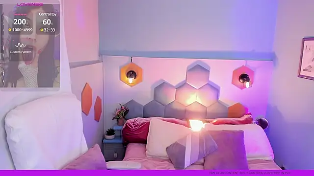 Melissa Koster online show from February 8, 8:20 am