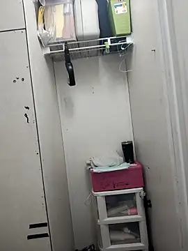 Snapshot of vvictoria_xxx chatting on October 15, 3:17 am vvictoria xxx online show from October 15, 3:17 am