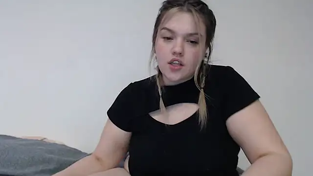 Snapshot of AnitaWillias chatting on February 22, 11:03 pm AnitaWillias online show from February 22, 11:03 pm