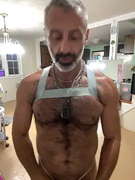 Snapshot of DaddySnowXX chatting on September 20, 4:35 am DaddySnowXX online show from September 20, 4:35 am