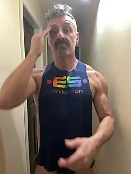 Snapshot of DaddySnowXX chatting on February 12, 5:13 am DaddySnowXX online show from February 12, 5:13 am