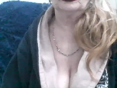 CarlyTreat online show from February 7, 3:52 pm