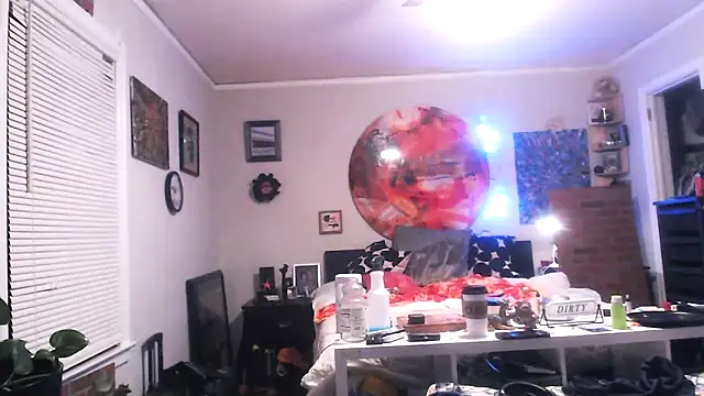 trash4cash online show from January 31, 1:43 am