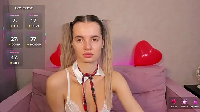 Erika Carpenter online show from February 19, 11:57 pm