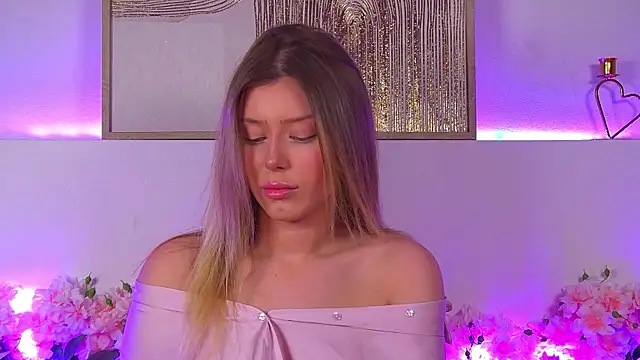 LiliaBianka online show from February 18, 9:43 am