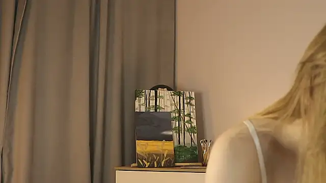 AliceLebel online show from February 8, 3:48 pm