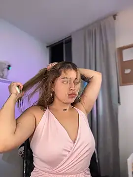 JoselinFlower  online show from December 18, 1:55 am