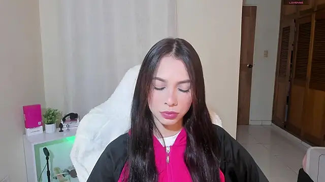 shanakendal2 online show from March 19, 2:02 pm