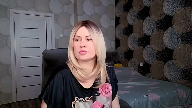 Snapshot of natusik chatting on December 14, 6:46 am natusik online show from December 14, 6:46 am