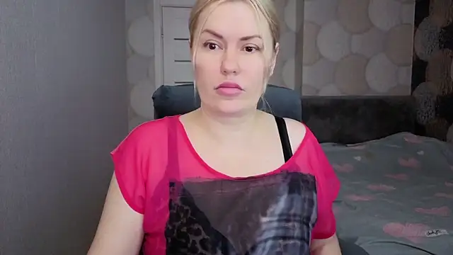 Snapshot of natusik chatting on June 14, 10:23 pm natusik online show from June 14, 10:23 pm