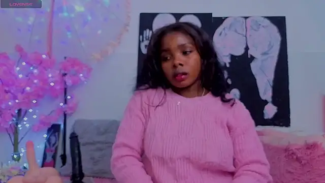 KilyetVera3x online show from February 13, 5:03 am