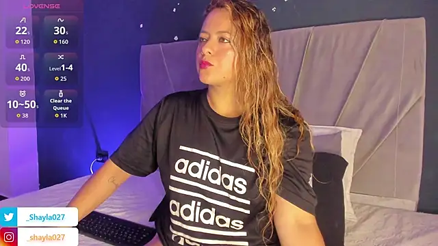 Shayla27 online show from April 3, 1:31 pm