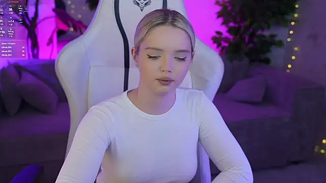 Cassy-Celestial  online show from February 16, 6:54 am