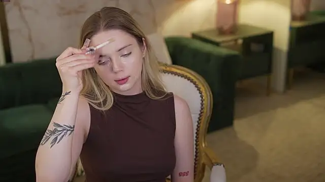 Cassy-Celestial  online show from September 10, 4:23 am