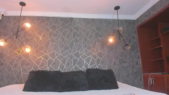 Snapshot of leigh-angels chatting on February 10, 10:36 pm leigh-angels online show from February 10, 10:36 pm