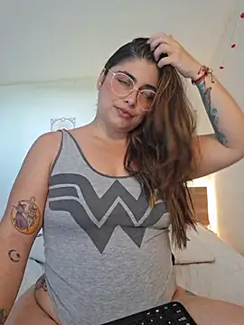 Juliietha servas online show from October 13, 9:48 pm