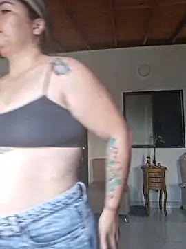 Juliietha servas online show from April 14, 5:52 pm