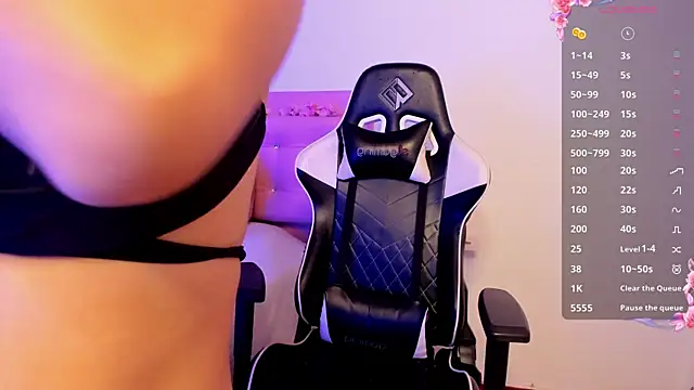 little jade online show from February 5, 8:57 pm