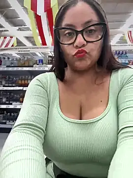 Snapshot of Sol_biglips chatting on January 30, 1:10 pm Sol biglips online show from January 30, 1:10 pm