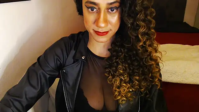 Snapshot of gauchinhaG chatting on May 13, 12:52 am gauchinhaG online show from May 13, 12:52 am