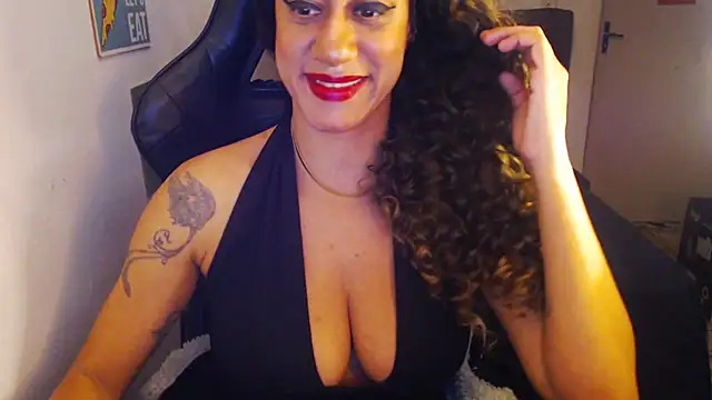 Snapshot of gauchinhaG chatting on May 17, 7:43 pm gauchinhaG online show from May 17, 7:43 pm