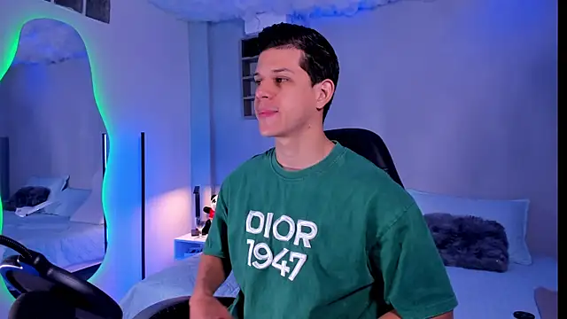 MarcoSullivan online show from November 19, 1:33 pm