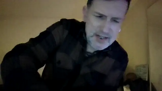 Snapshot of oopsxx chatting on January 29, 9:44 am oopsxx online show from January 29, 9:44 am