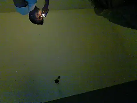 Snapshot of oopsxx chatting on February 6, 11:37 pm oopsxx online show from February 6, 11:37 pm