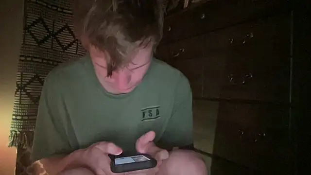 Snapshot of Mikeswanston chatting on February 8, 2:53 pm Mikeswanston online show from February 8, 2:53 pm