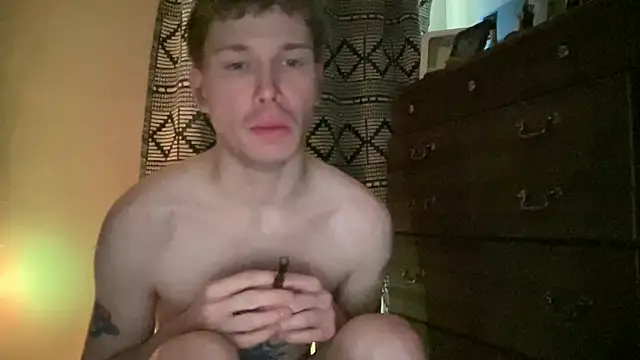 Snapshot of Mikeswanston chatting on February 22, 8:29 pm Mikeswanston online show from February 22, 8:29 pm