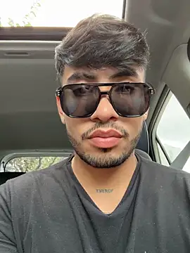 tom thick online show from November 4, 5:12 pm