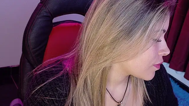 Natalia Montoya online show from October 16, 3:40 am