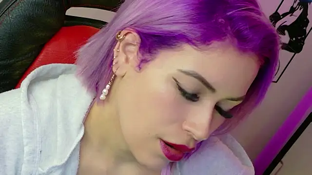 Natalia Montoya online show from April 17, 3:31 am