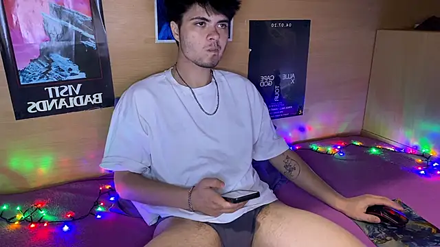 Snapshot of mystrauud chatting on October 13, 3:34 pm mystrauud online show from October 13, 3:34 pm