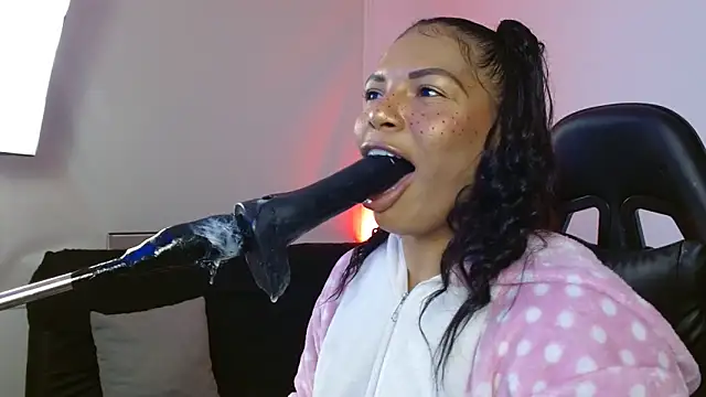 Anabel693 online show from March 19, 11:39 am