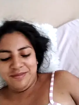 Snapshot of Valeer_abby chatting on December 26, 11:32 am Valeer abby online show from December 26, 11:32 am