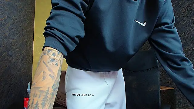 BrandonTate online show from February 26, 9:53 am