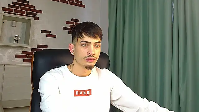 BrandonTate online show from February 27, 1:17 pm